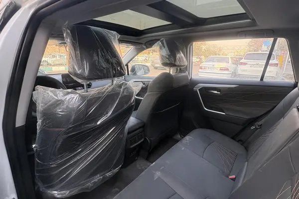 تویوتا، راوفور هیبرید