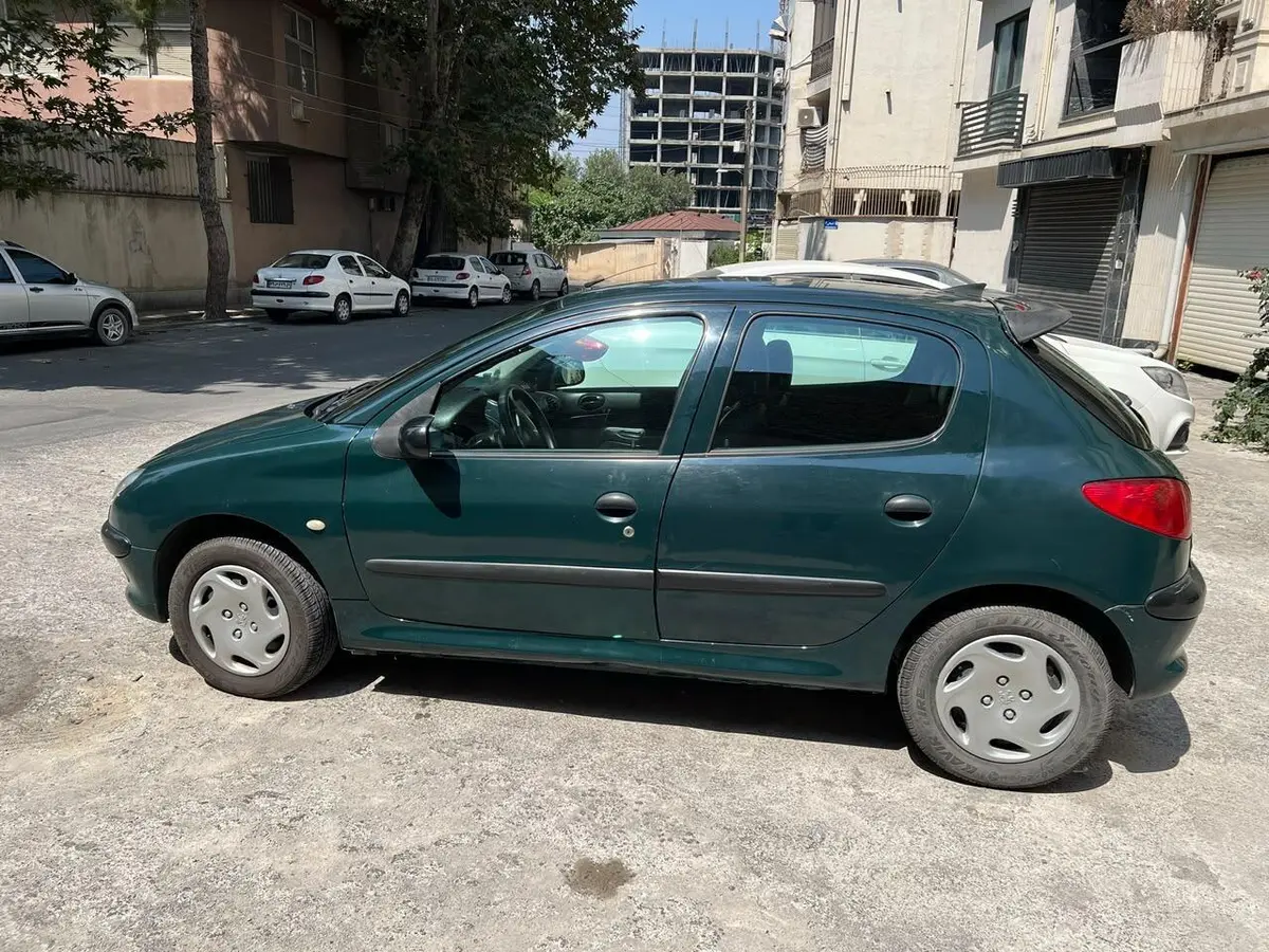 پژو،  206