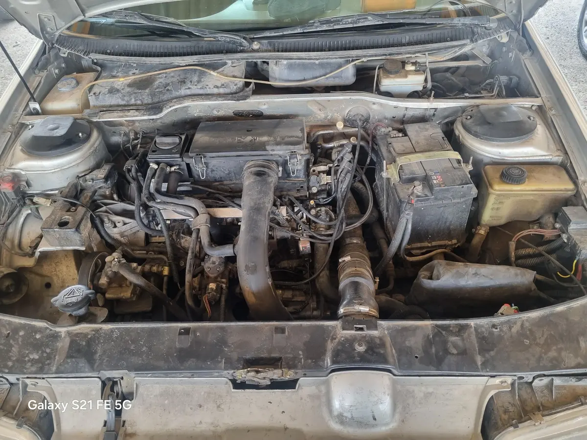 پژو،  405