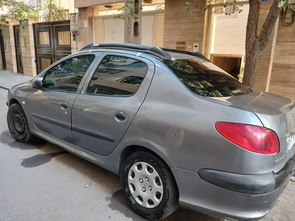 پژو،  206