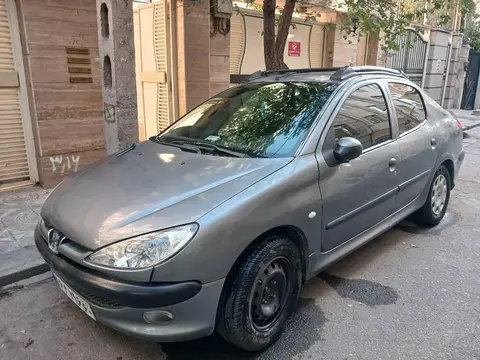 پژو، 206