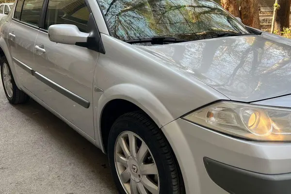 رنو، مگان (مونتاژ)