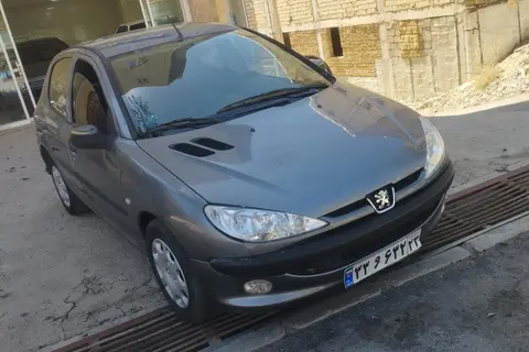 پژو، 206