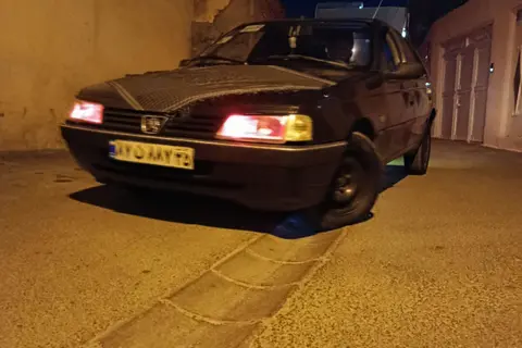 پژو، 405