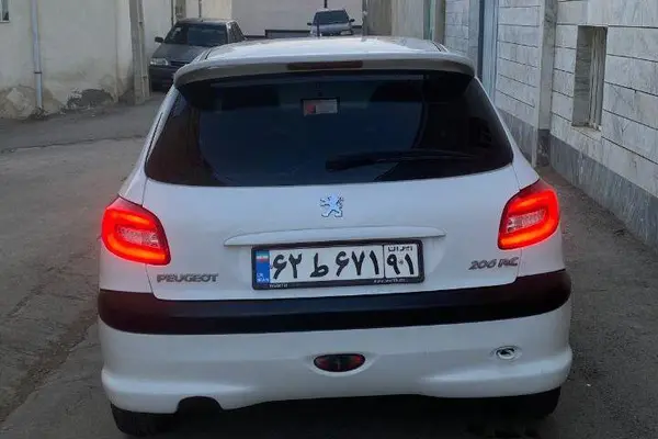 پژو  206