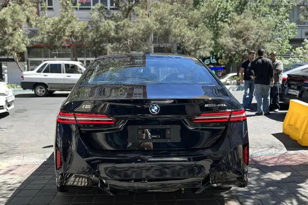 ب ام و  i5