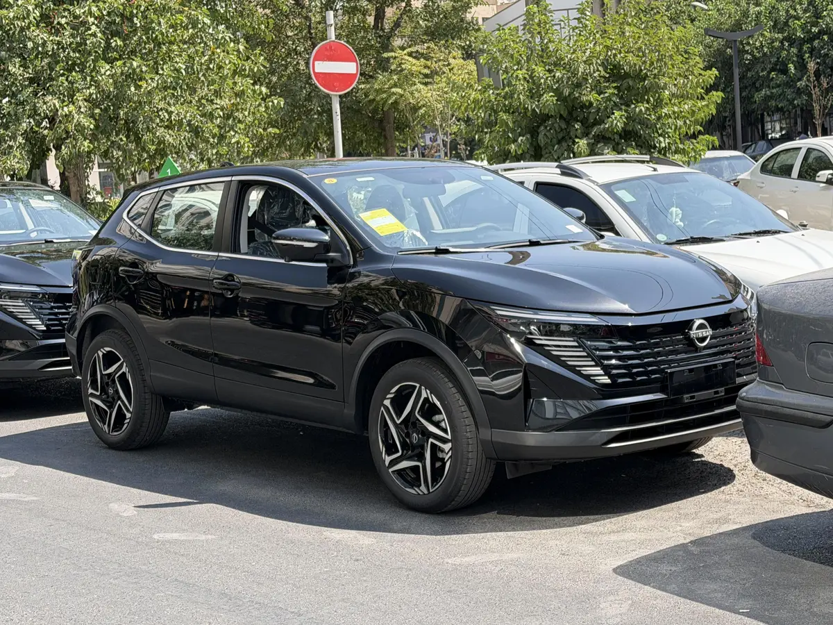 نیسان  قشقایی