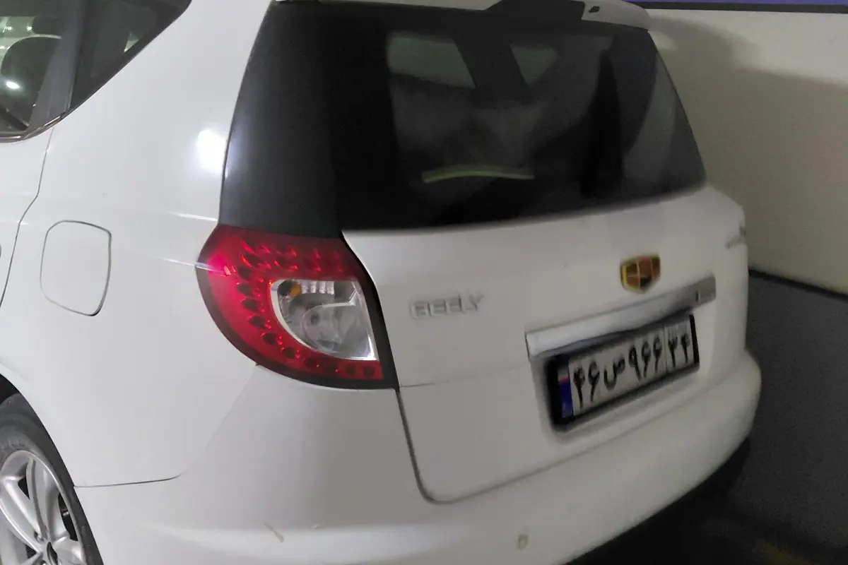 جیلی،  امگرند X7