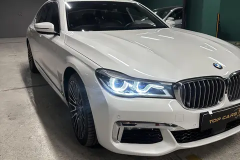 ب ام و، سری 7