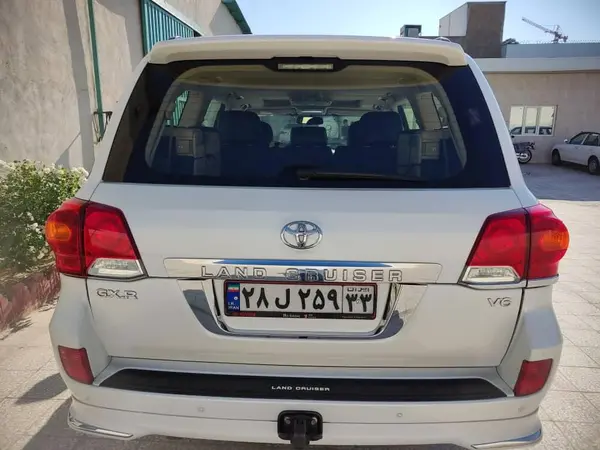 تویوتا، لندکروز چهار در