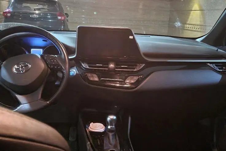 تویوتا،  C-HR هیبرید