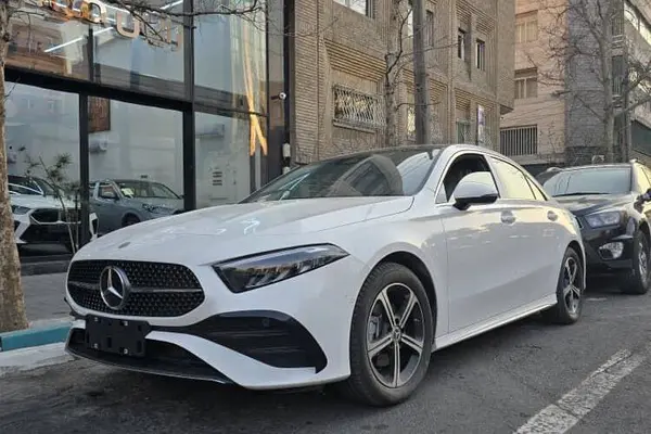 بنز، کلاس A سدان