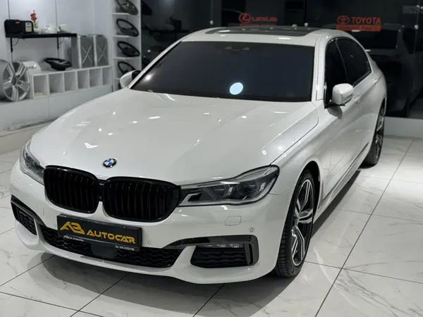 ب ام و، سری 7