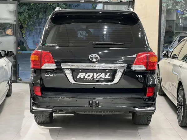 تویوتا، لندکروز چهار در