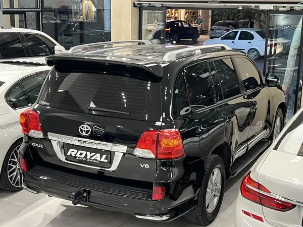 تویوتا، لندکروز چهار در