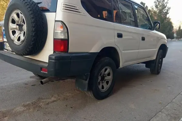 تویوتا، پرادو  چهار در