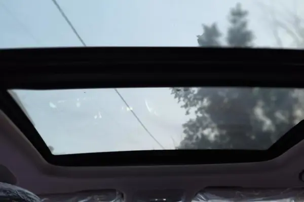 فونیکس، آریزو 8 (Z8)