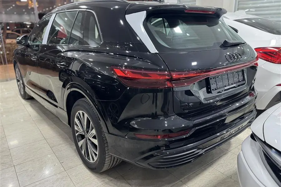 آئودی،  Q5 e-tron