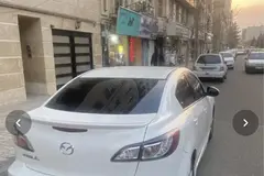مزدا، 3 نیو صندوق دار