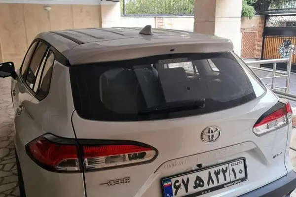 تویوتا، کرولا کراس هیبرید