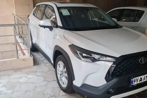 تویوتا، کرولا کراس هیبرید