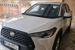 تویوتا، کرولا کراس هیبرید