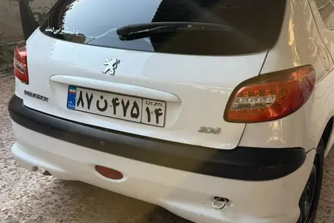 پژو، 206