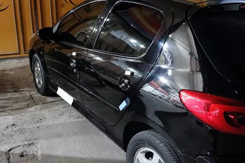 پژو، 207