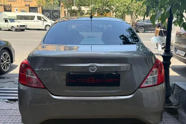 نیسان  سانی