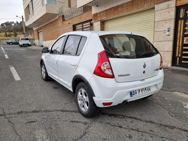 رنو، ساندرو