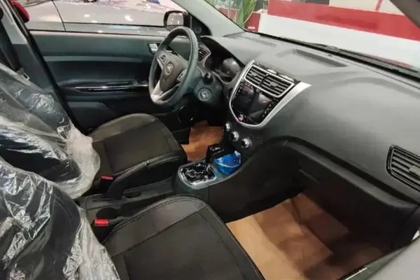 کی ام سی، ایگل