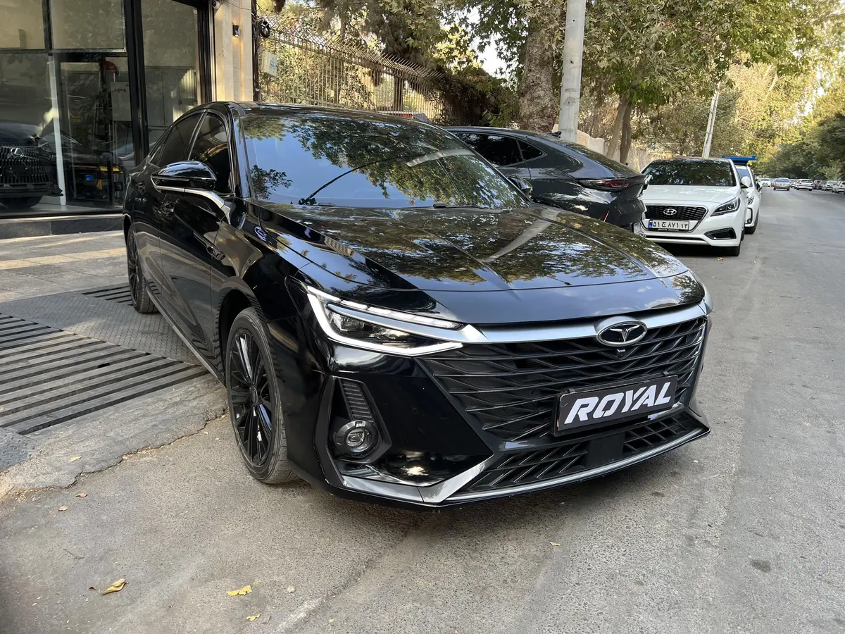 فونیکس،  آریزو 8 (Z8)