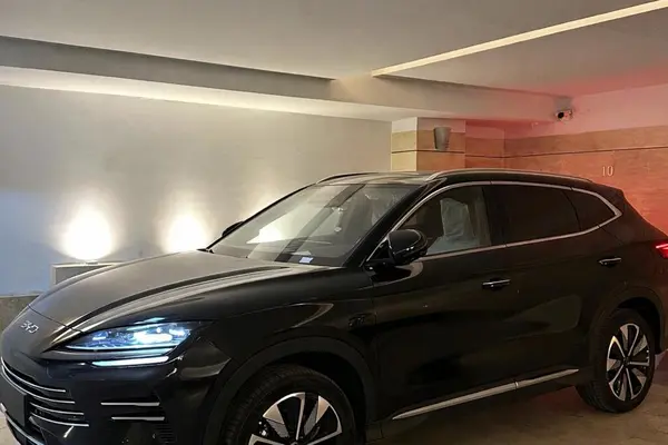 بی وای دی، سانگ پلاس DMi