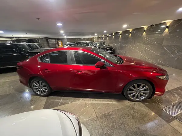 مزدا، 3 وارداتی