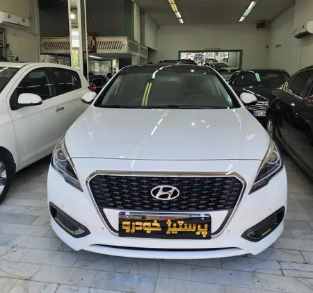 هیوندای سوناتا هیبرید
