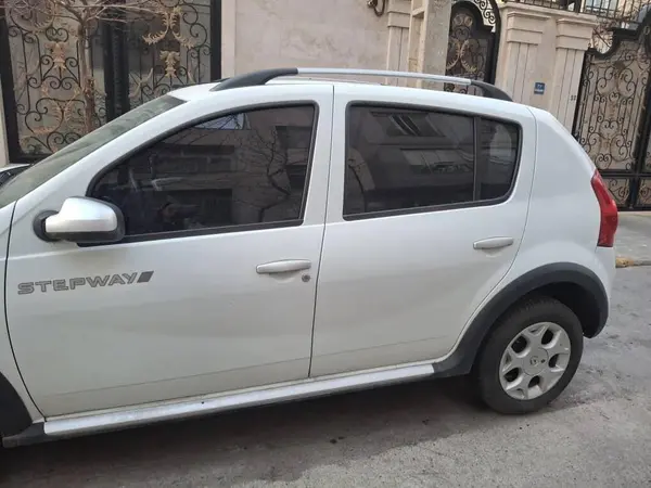 رنو، ساندرو استپ وی