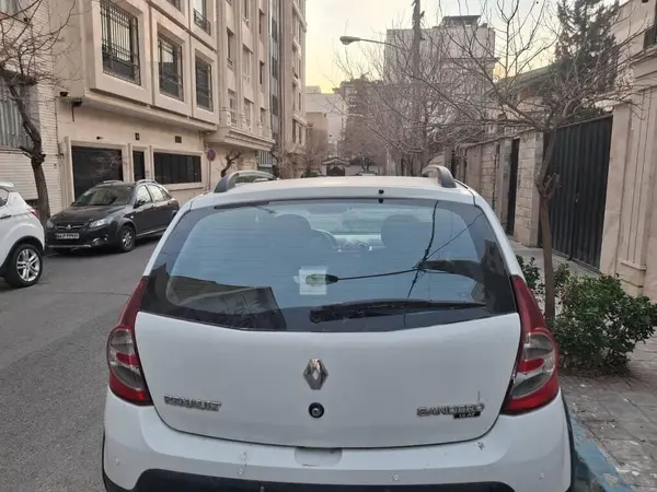 رنو، ساندرو استپ وی