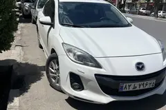 مزدا، 3 نیو صندوق دار
