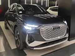 آئودی، Q4 e-tron