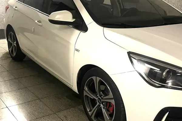 چری، آریزو 5T اسپرت FL