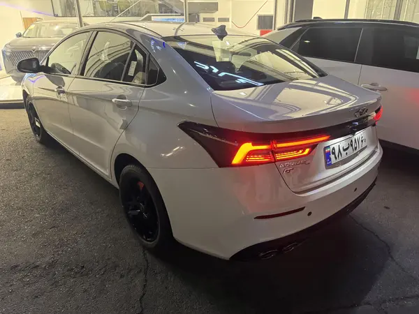 فونیکس، آریزو 6 جی تی (Z6 GT)
