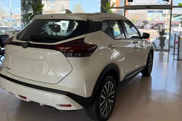 نیسان، کیکس