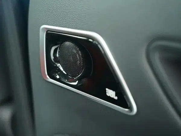 تویوتا، لندکروز چهار در