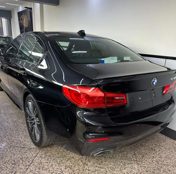 ب ام و، سری 5 سدان