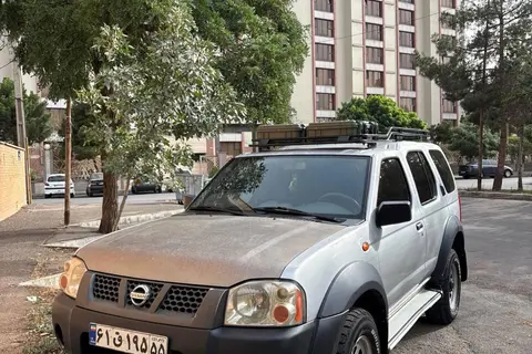 نیسان، رونیز