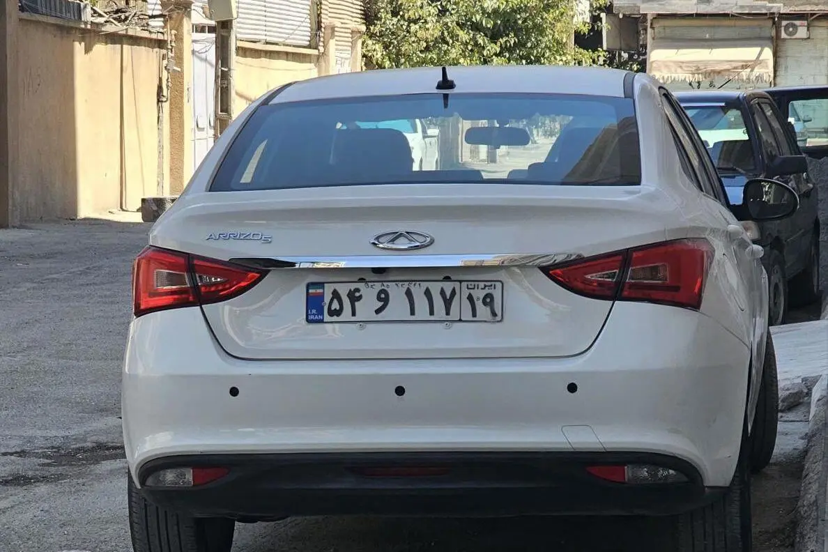 چری،  آریزو 5T