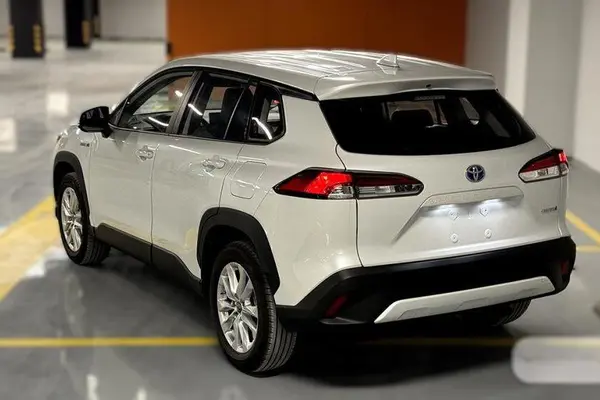 تویوتا، کرولا کراس هیبرید