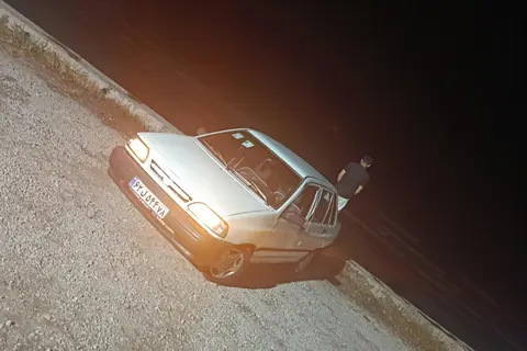 پراید، صندوق دار