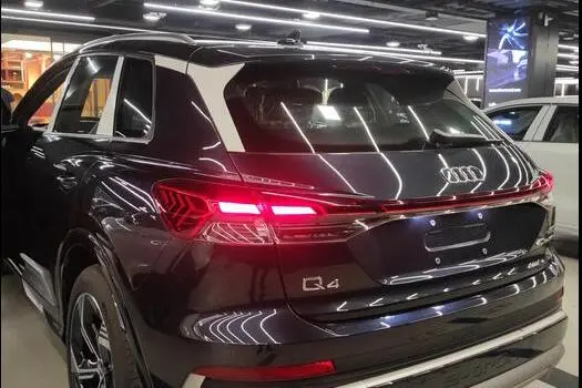 آئودی  Q4 e-tron