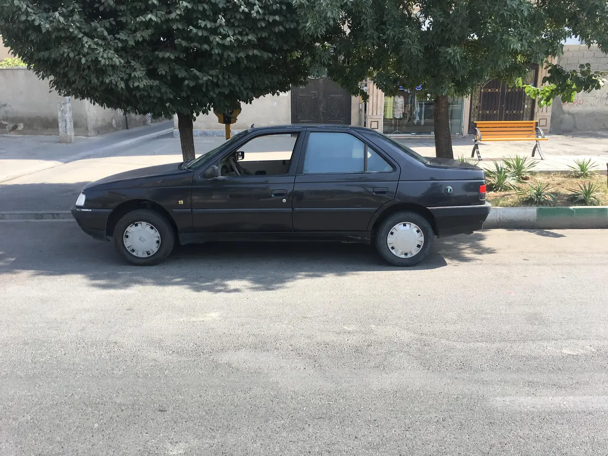 پژو،  405